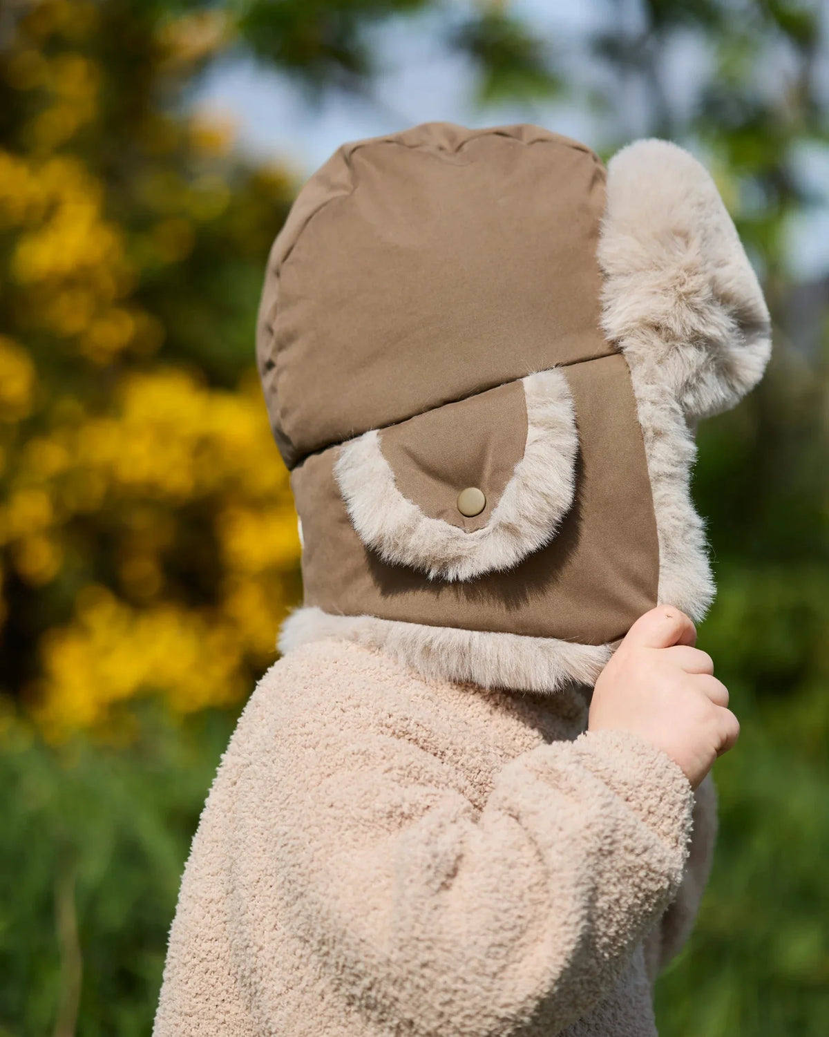 Moss Brown Greige Faux Fur//