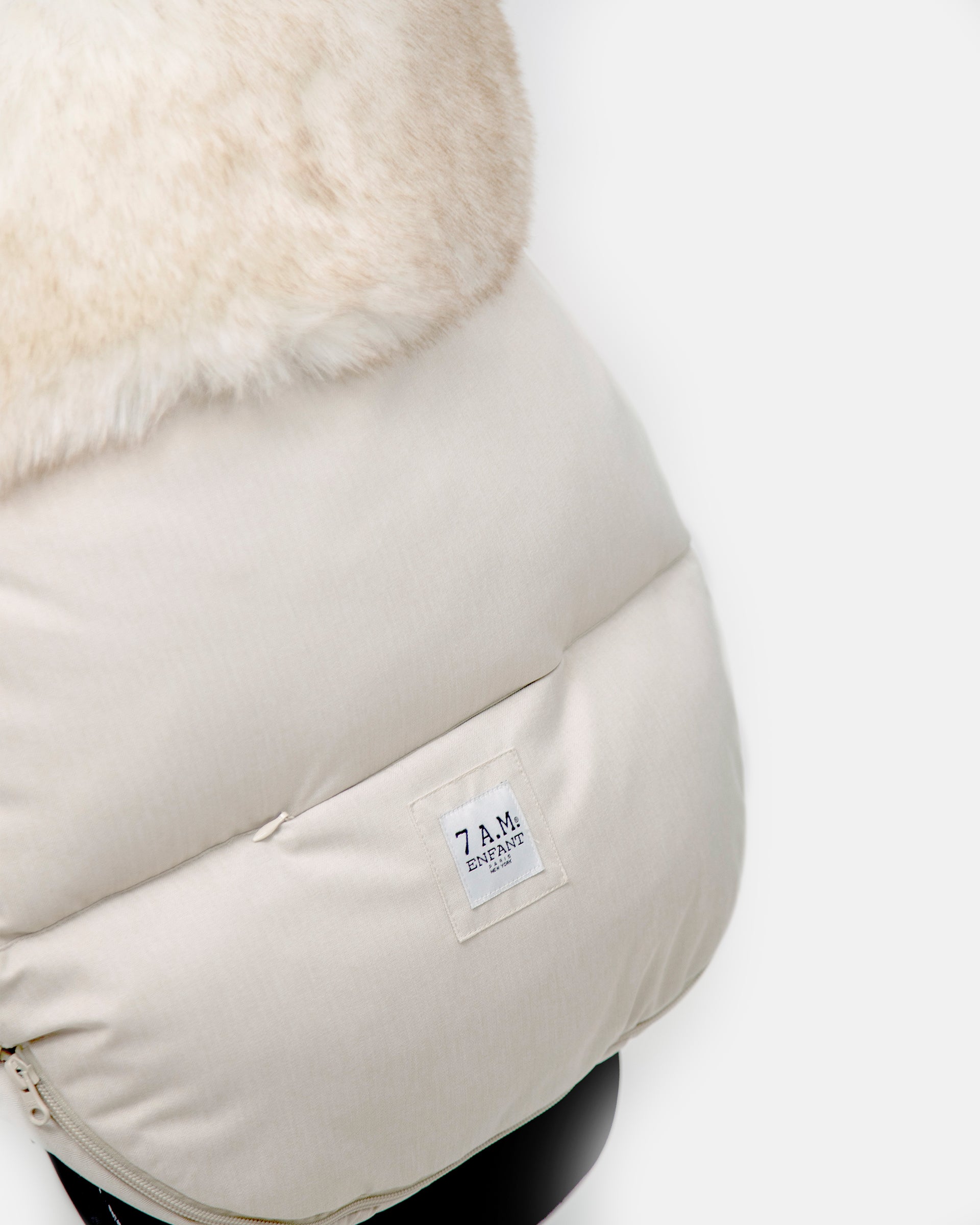 Heather Beige White Faux Fur//