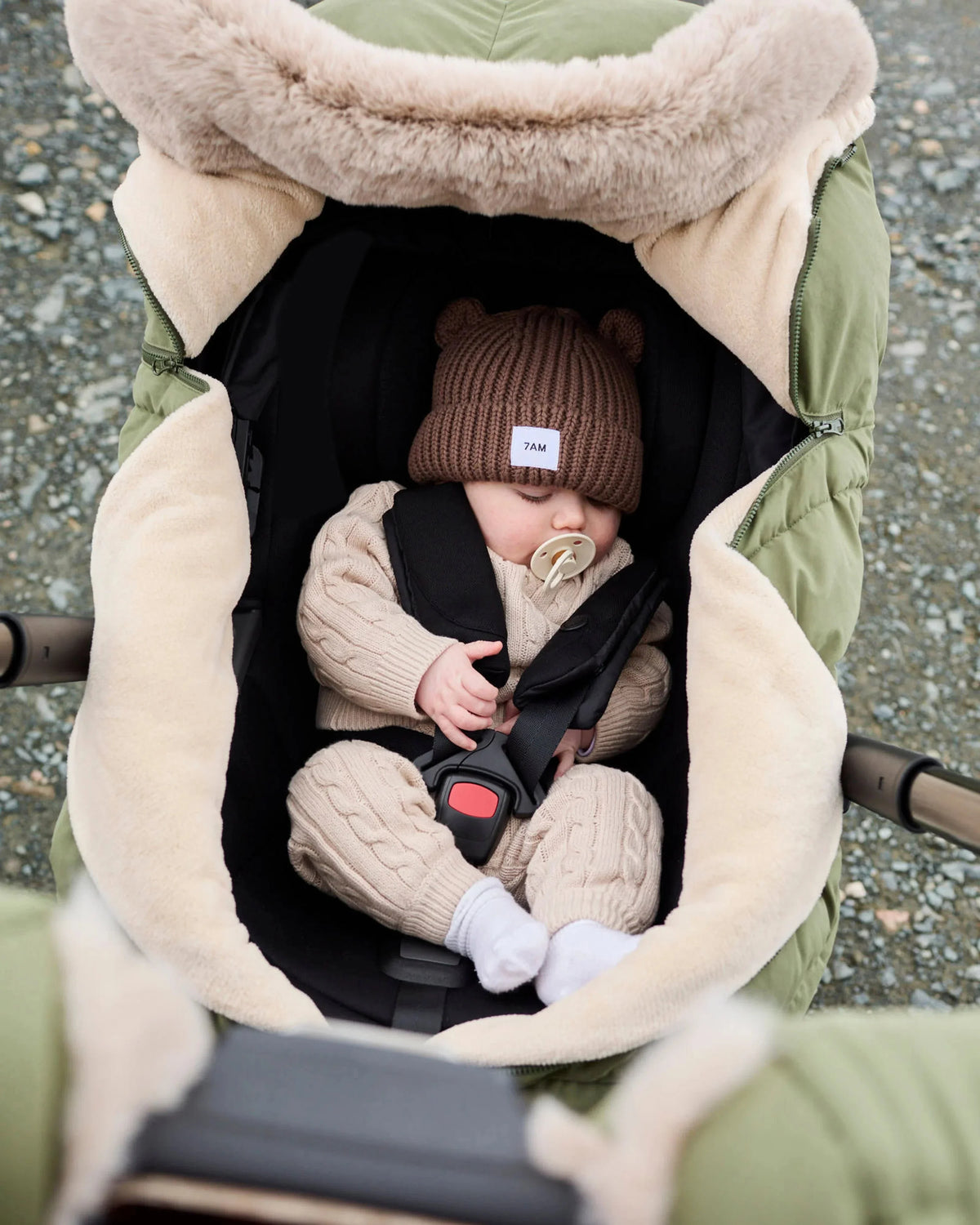 Woodland Greige Faux Fur//