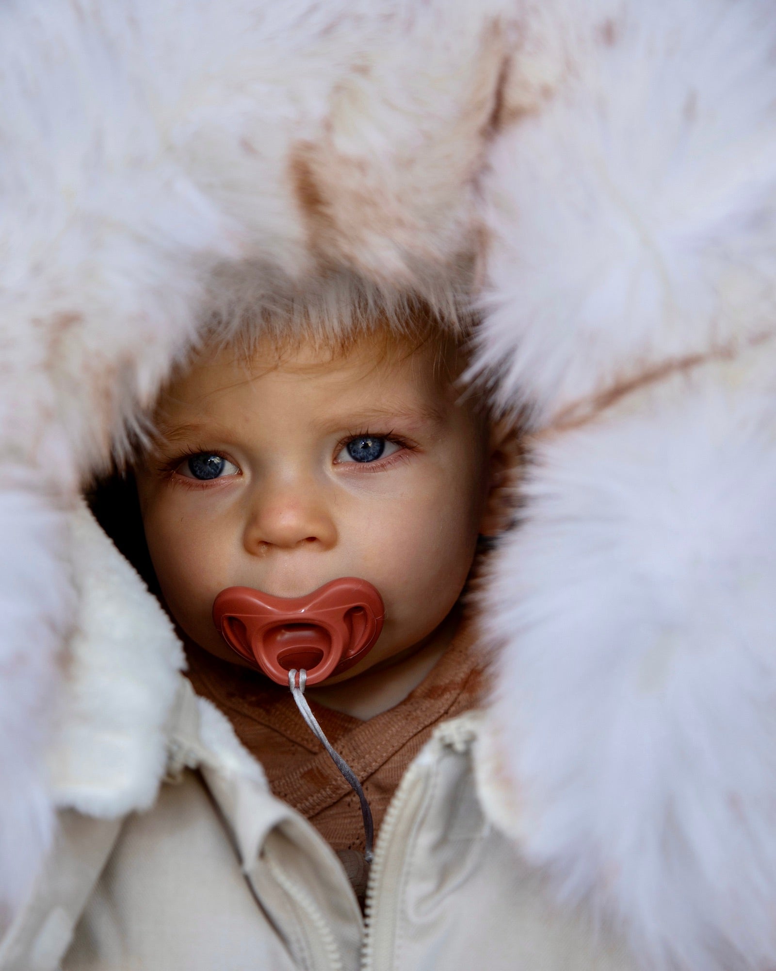 Heather Beige White Faux Fur//